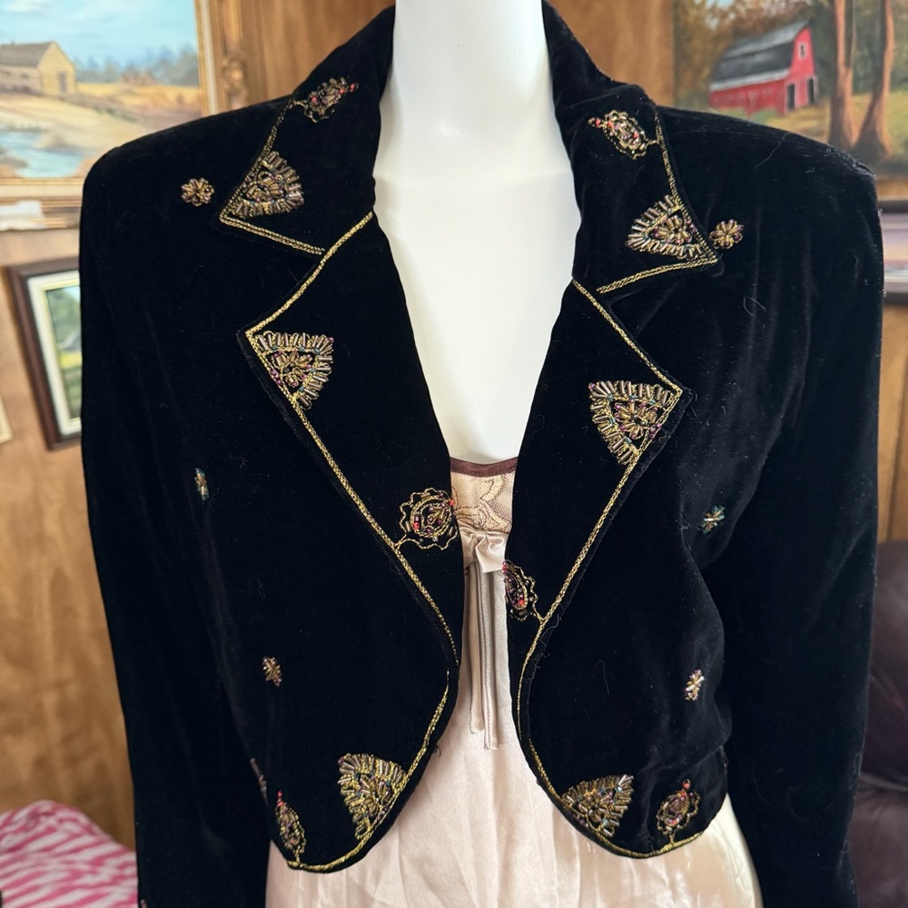 Anne Carson Black Velvet Embroidered Blazer Bolero - Picture 3 of 5